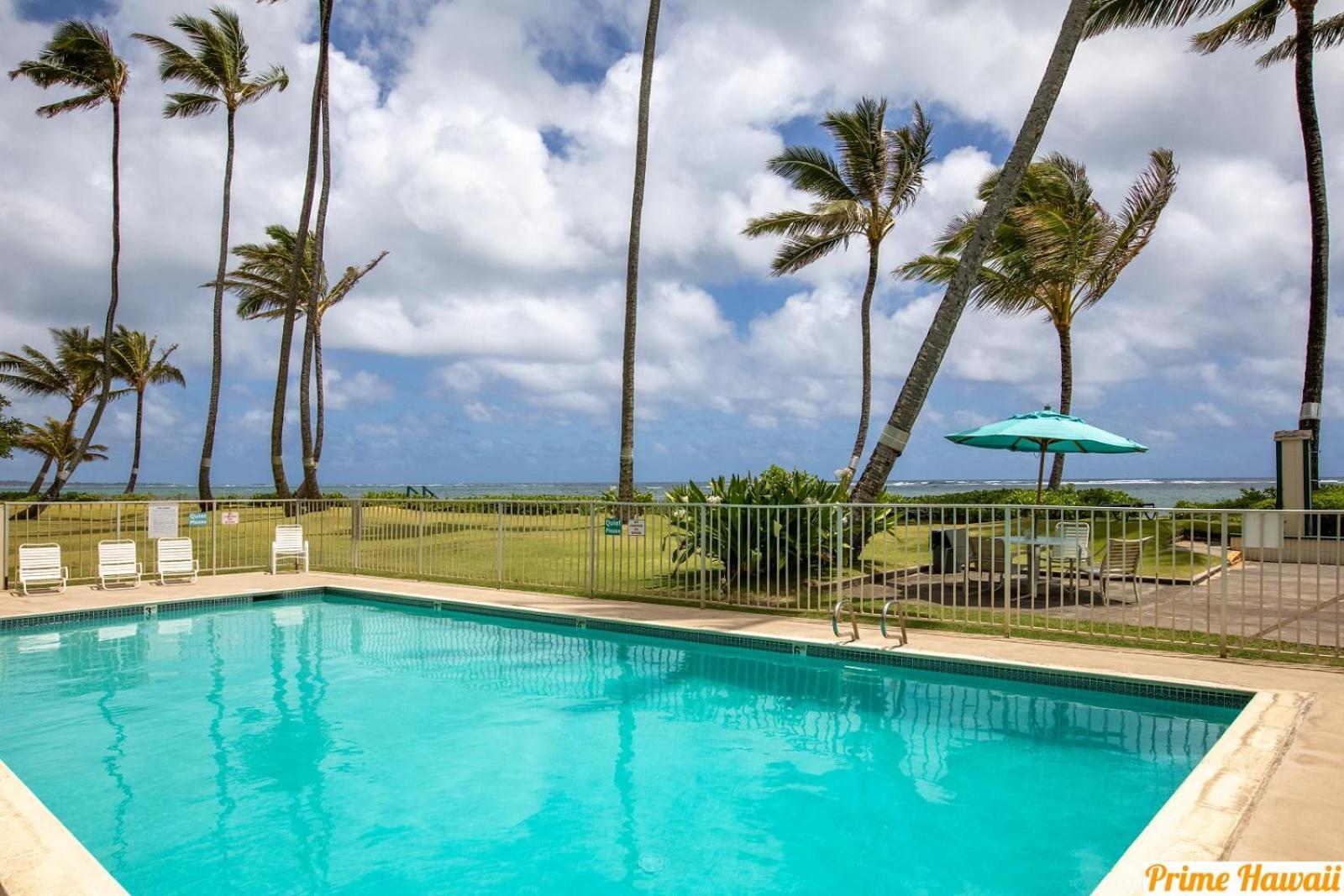 Beachfront Condo With Amazing Views Hau'ula Exterior photo